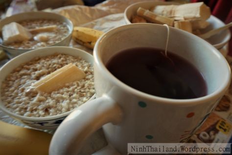 hisbiscus-tea-with-oatmeal
